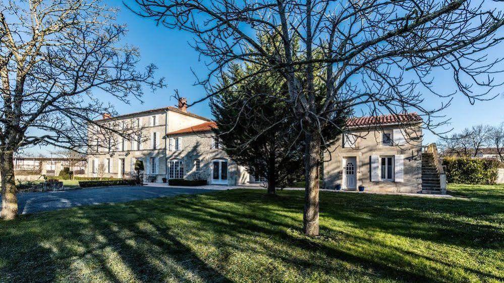 Logis Domaine Du Prieure Hotel Tonnay-Boutonne Kültér fotó